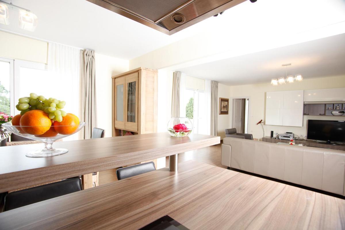 Frajona Apartments Malinska Buitenkant foto
