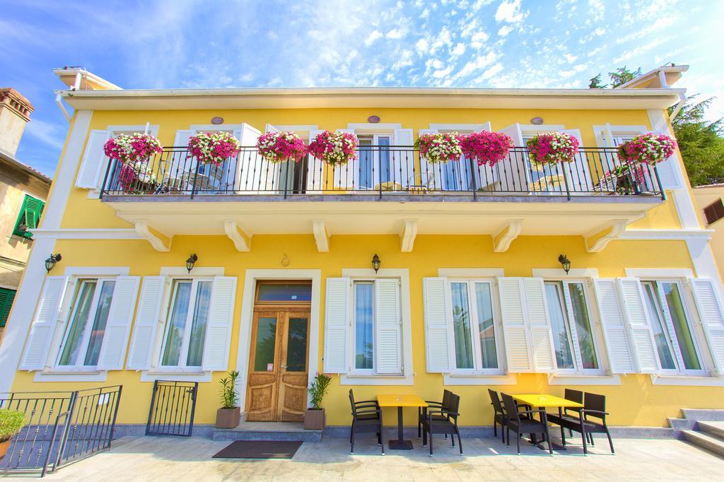 Frajona Apartments Malinska Buitenkant foto