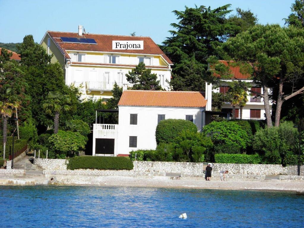 Frajona Apartments Malinska Buitenkant foto
